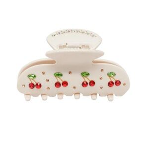 Emi Jay Sweetheart Clip Cherry Pie